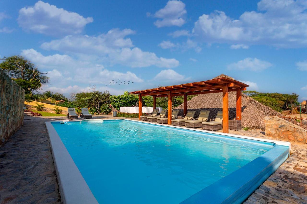 Villas & Resort Luz De Luna Santa Cruz Huatulco Bagian luar foto